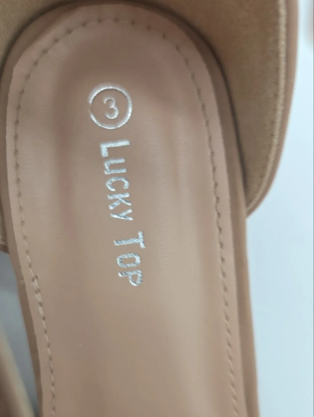 #022 Girls' Classic Ankle-Strap Dress Shoes in Tan